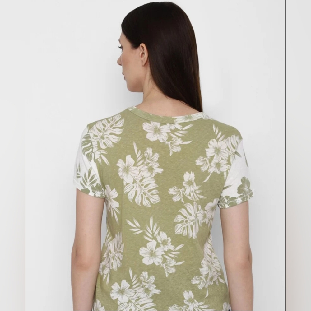 American Eagle Womens Large Floral T-Shirt Green White Hawaiian Tropical Top Tee - Picture 3 of 9
